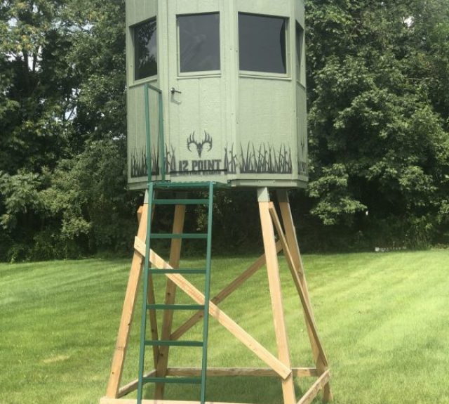 6' Octagon Hunting Blind with Optional 8' Stand