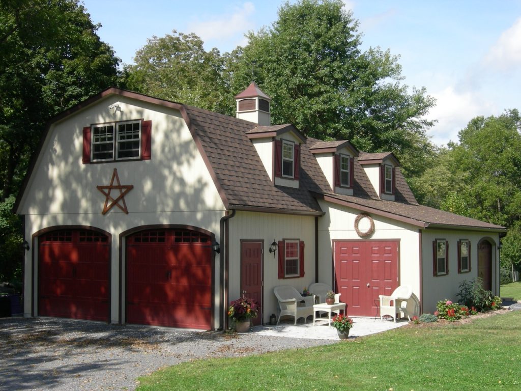 22x44 2-Story Gambrel Style Garage