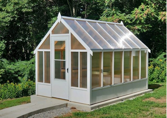 How to Design the Interior of Your Greenhouse